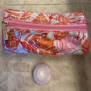 Clarisonic brush head and bag